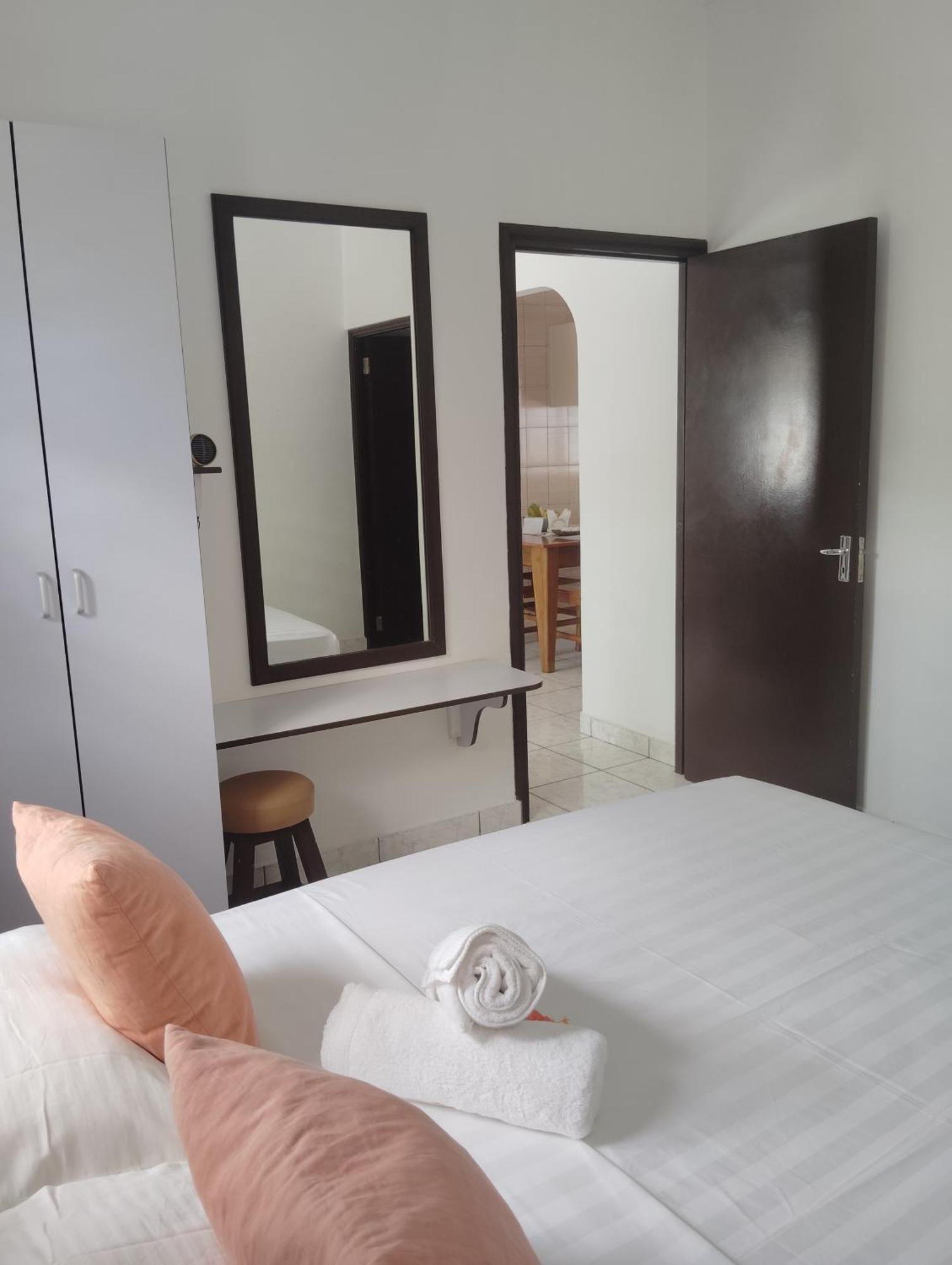 รอช แกร์ลอง อพาร์ตเมนต์ Apartment Grand Anse  ภายนอก รูปภาพ